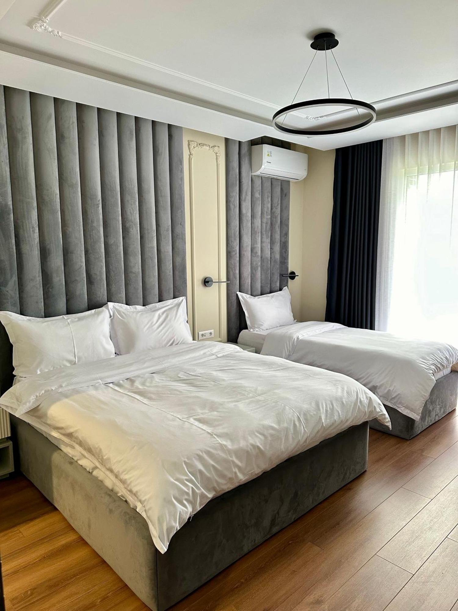 Sky View & Restaurant Hotel